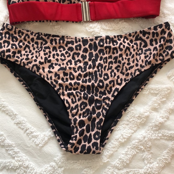 Red and leopard print bikini - Picture 4 of 8
